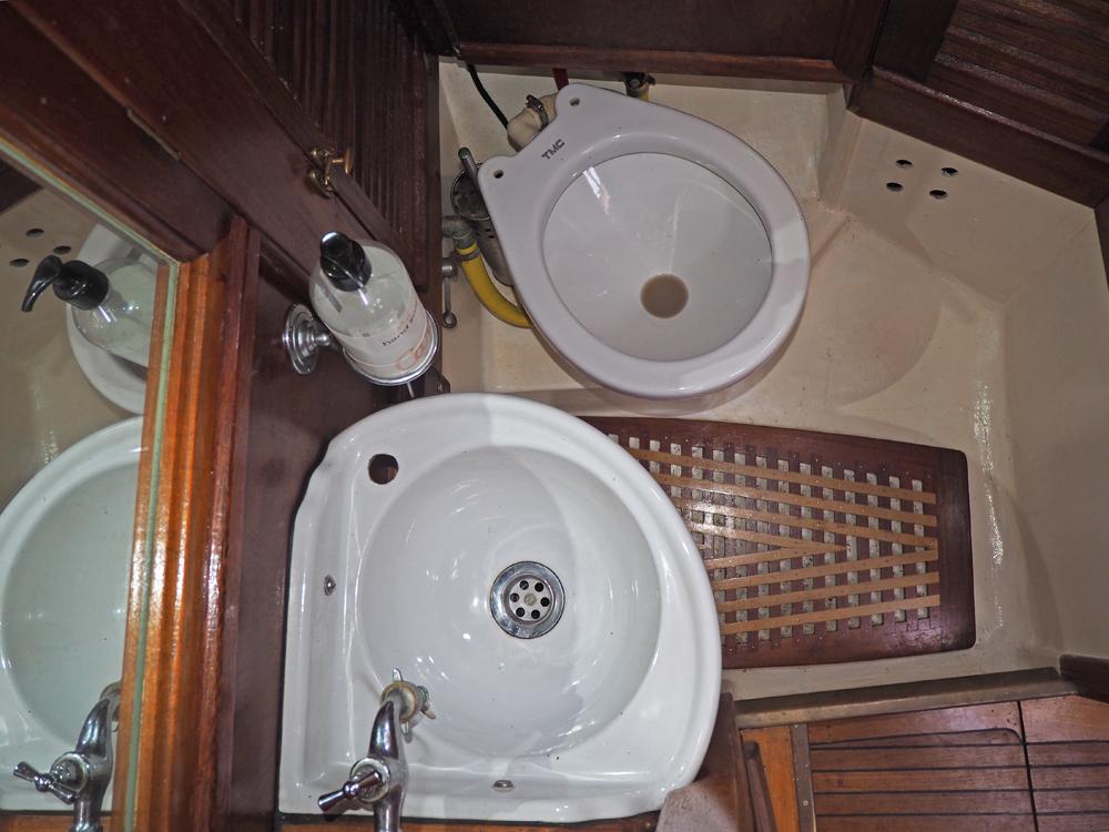 Salon, H&eacute;bergements